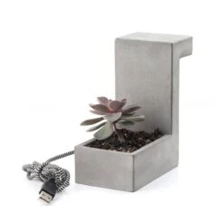 Lampe Et Pot à Fleur De Bureau En Béton -EGLO || BRILLIANT || Trio Soldes Boutique 84d57e0fbfac4a58b4ee17583e8b160e