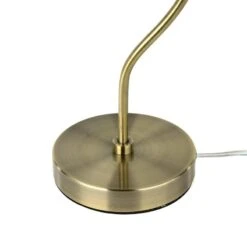 Lampe De Table LOUIS -EGLO || BRILLIANT || Trio Soldes Boutique eaa72ba3d5834e4aa66cd741ee6f53a4